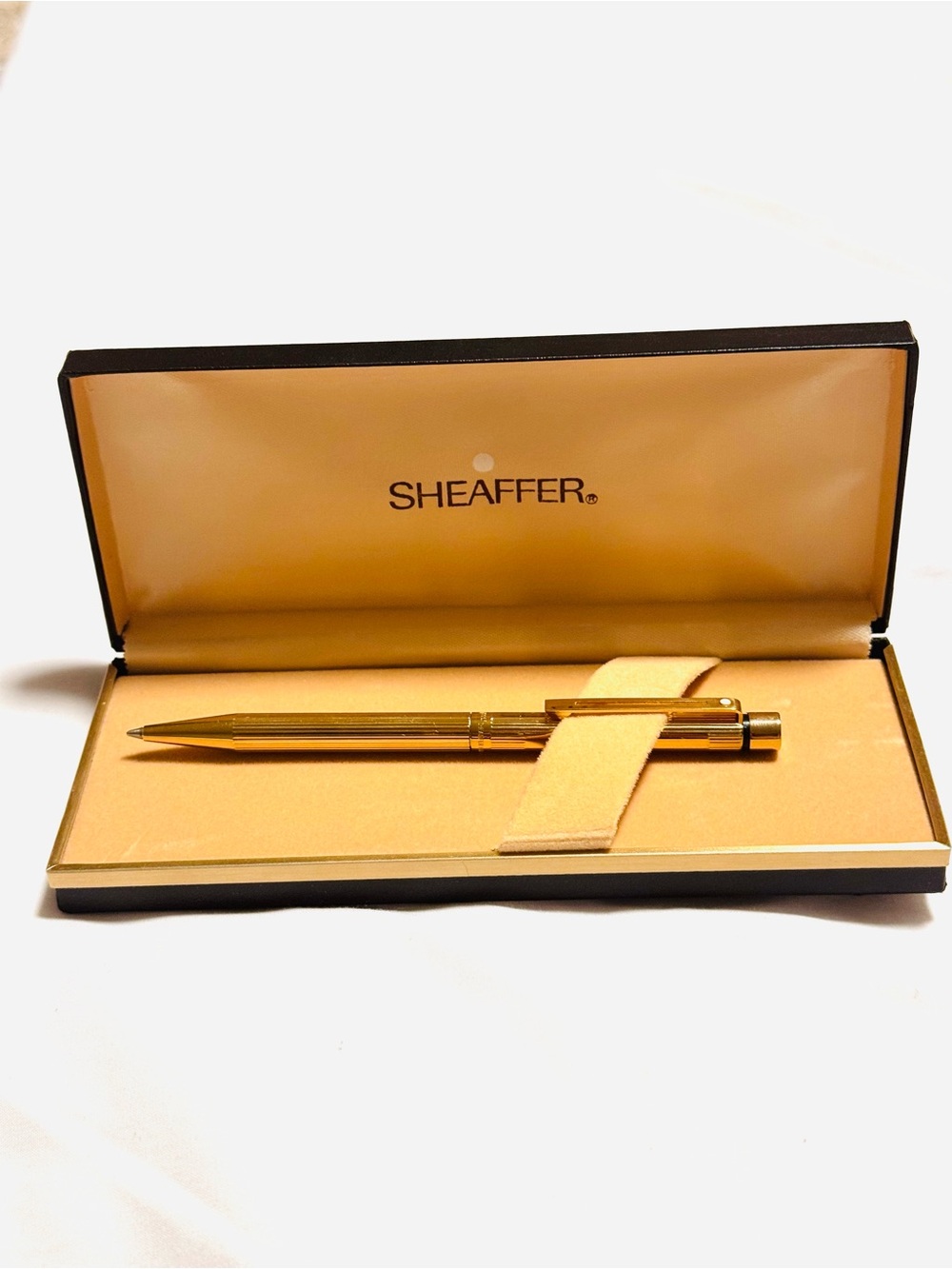 New Vintage Sheaffer Gold Electroplated Ballpoint Pen with Case
